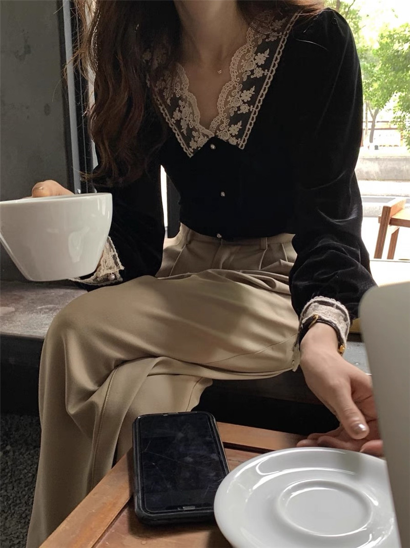 Autumn design sense lace splicing collar long sleeve velvet top women's Korean court style minority shirt