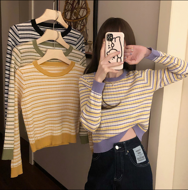 2022 new autumn Korean version slim fit bottoming shirt net red short top clothes striped long-sleeved knitted sweater women