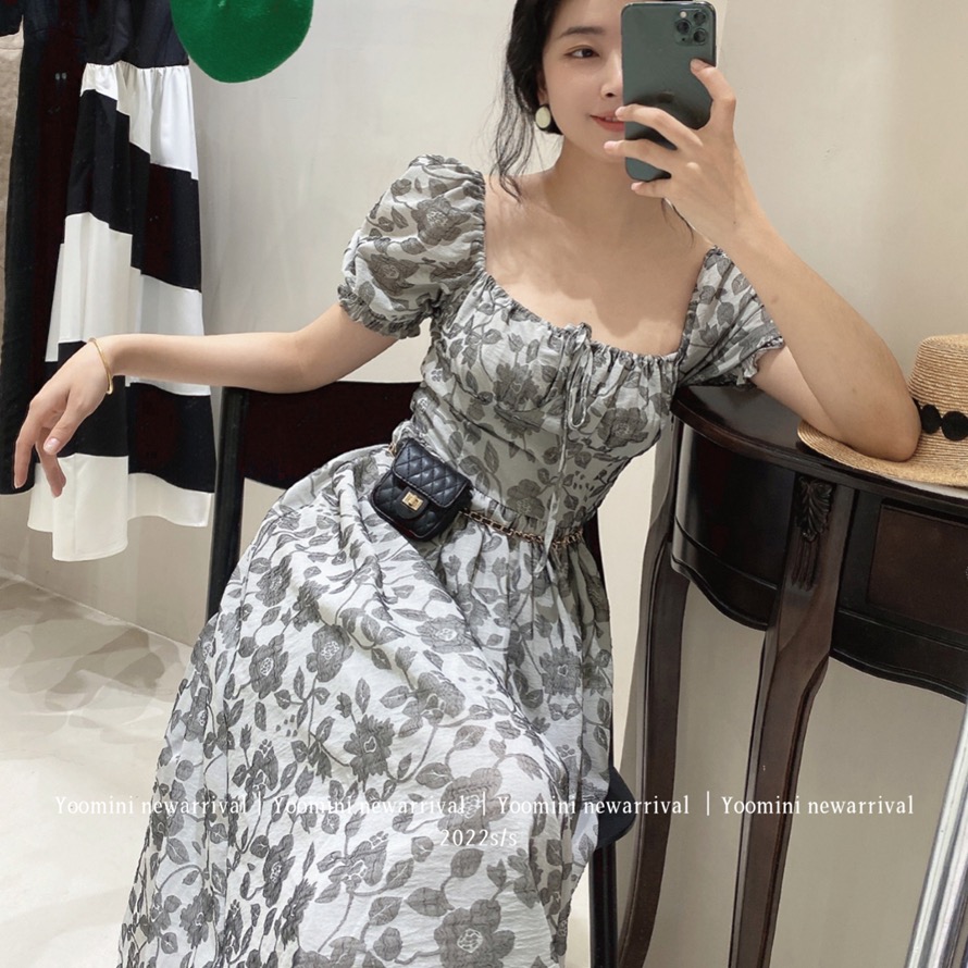 Korean ink grey floral short sleeved dress 2022 summer square neck high waist slim A-shaped medium length skirt female