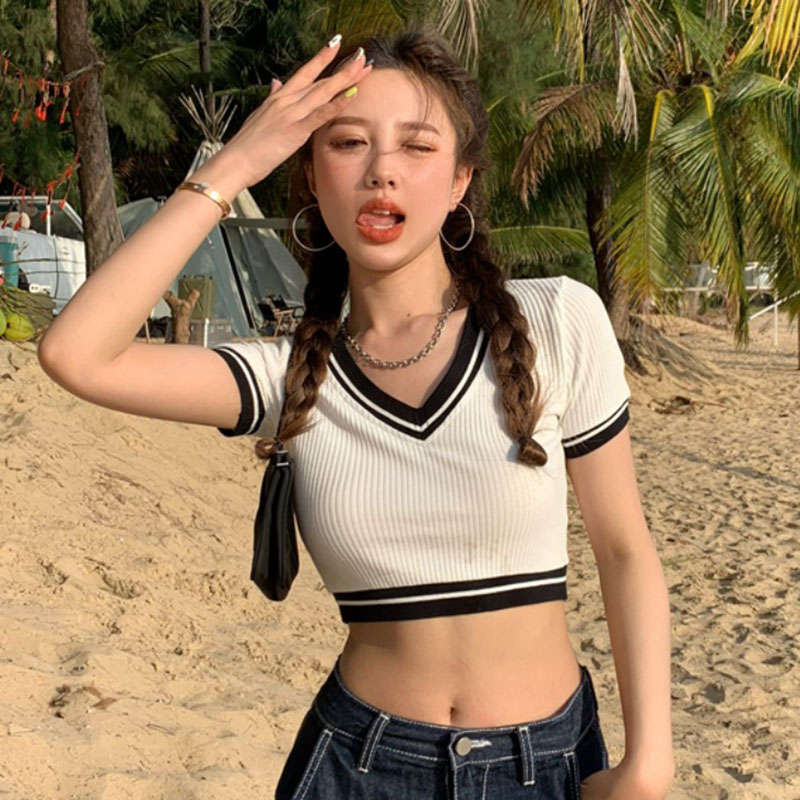 Short white T-shirt Korean chic upper garment women's wear spring 2022 new fashion Spice Girl V-neck short sleeve in