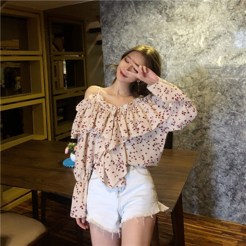 Real shot of the New South Korean lotus edge floral top holiday off shoulder chiffon shirt in the early autumn of 2020