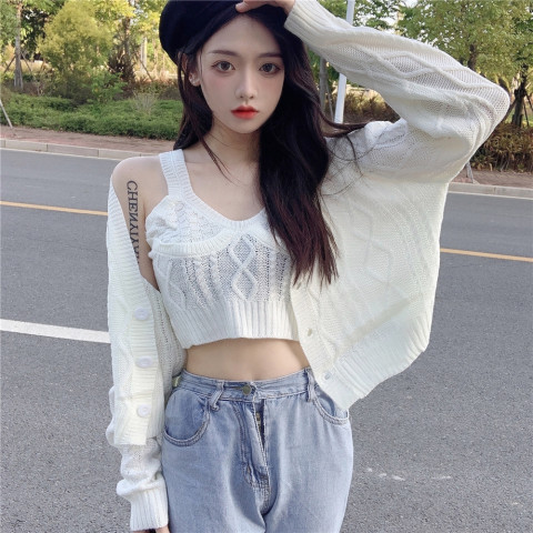Net red hot girl pure desire wind knitted sweater fried street 2022 autumn and winter new sweater two-piece suit