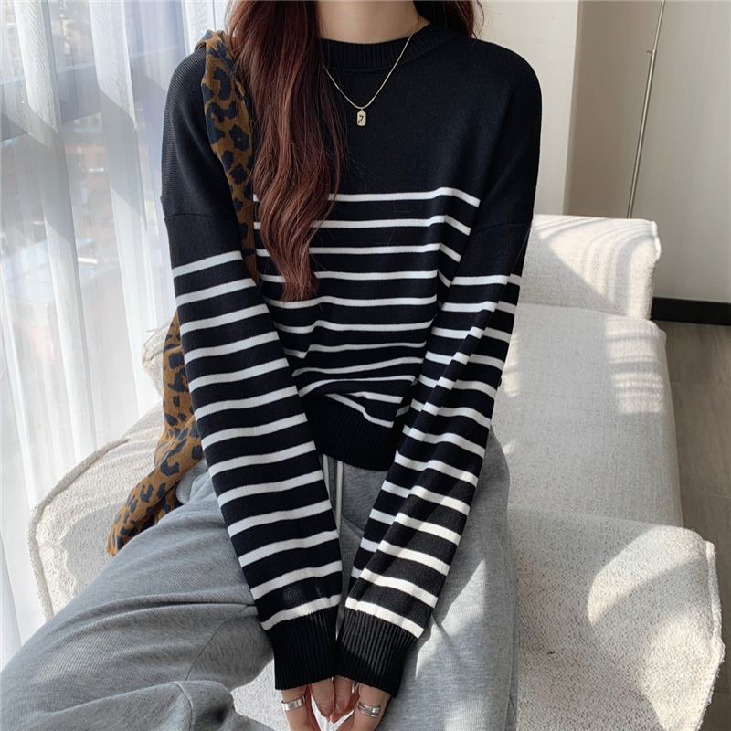 Real shot real price Korean version all-match loose round neck pullover striped long-sleeved sweater sweater top women