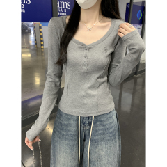 Real shot of autumn and winter Korean style round neck button slim fishbone slim design long sleeve inner T-shirt top