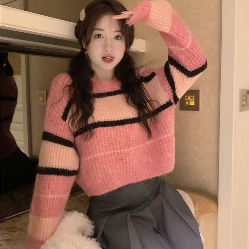 2022 Korean style casual loose color contrast striped short wool knitwear age-reducing pullover sweater women
