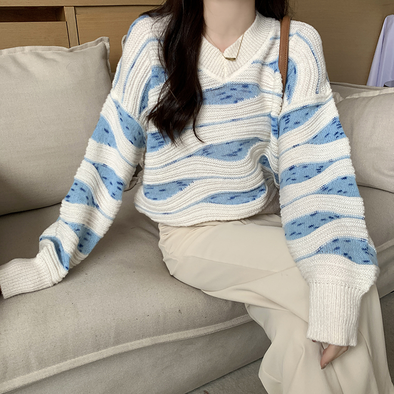 Real shot real price Small fresh three-dimensional striped sweater women's autumn and winter new Japanese college style soft waxy long-sleeved top