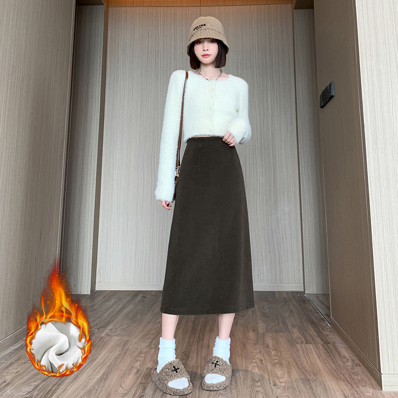 Women's Mid-Length Thickened Semi-Slip Milk Velvet High-Waist Skirt with Slit A-Line Hip-Hugging Skirt for Autumn and Winter