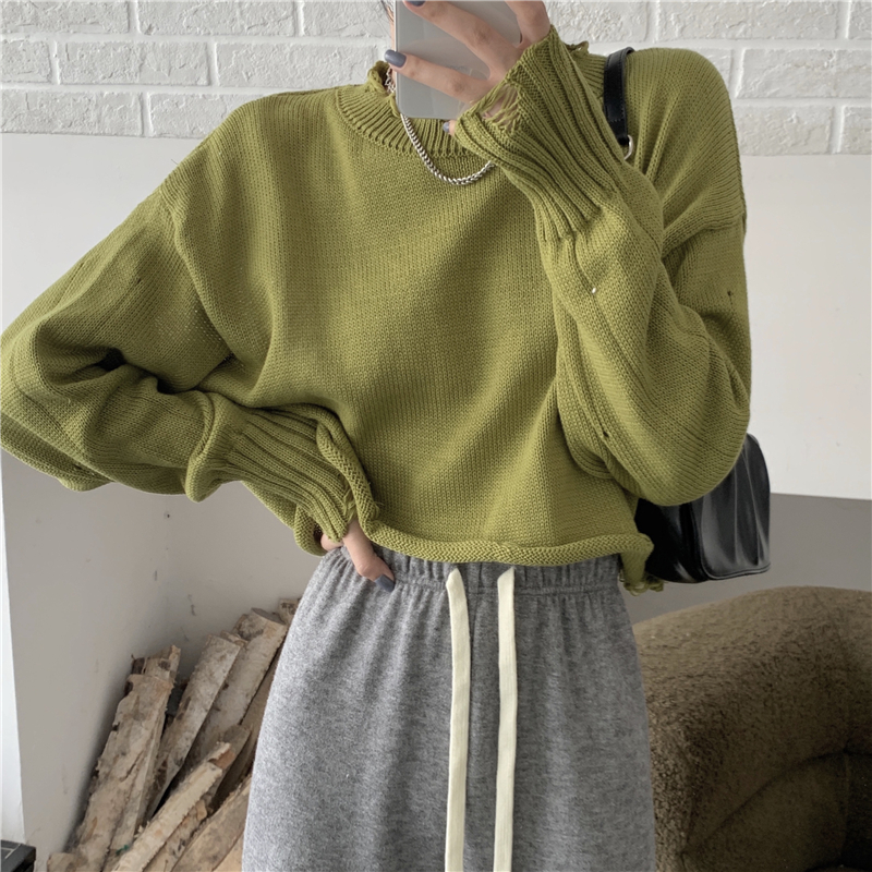 Real shooting real price Long-sleeved knitted sweater top with hole design feeling niche loose and lazy wind short sweater women