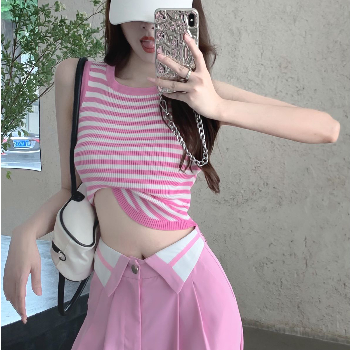 Pure sweet spice girl sexy stripe knitted suspender vest for women to wear out design sense of minority short chic top summer