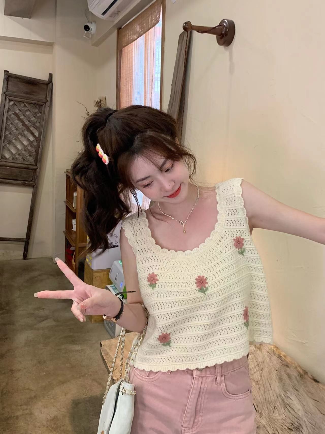 Embroidered Flower knitting sweet small suspender vest women's summer design loose short Spice Girl Top vest