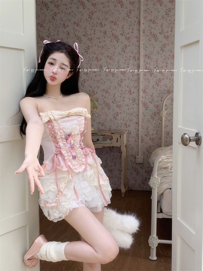 Actual shot, real price, collection level/bow tie, fishbone corset, lace and ear-trimmed shorts, detachable suit