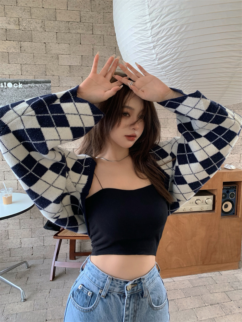 Real price new shawl Lingge minority short loose knitted sweater long sleeve coat cardigan