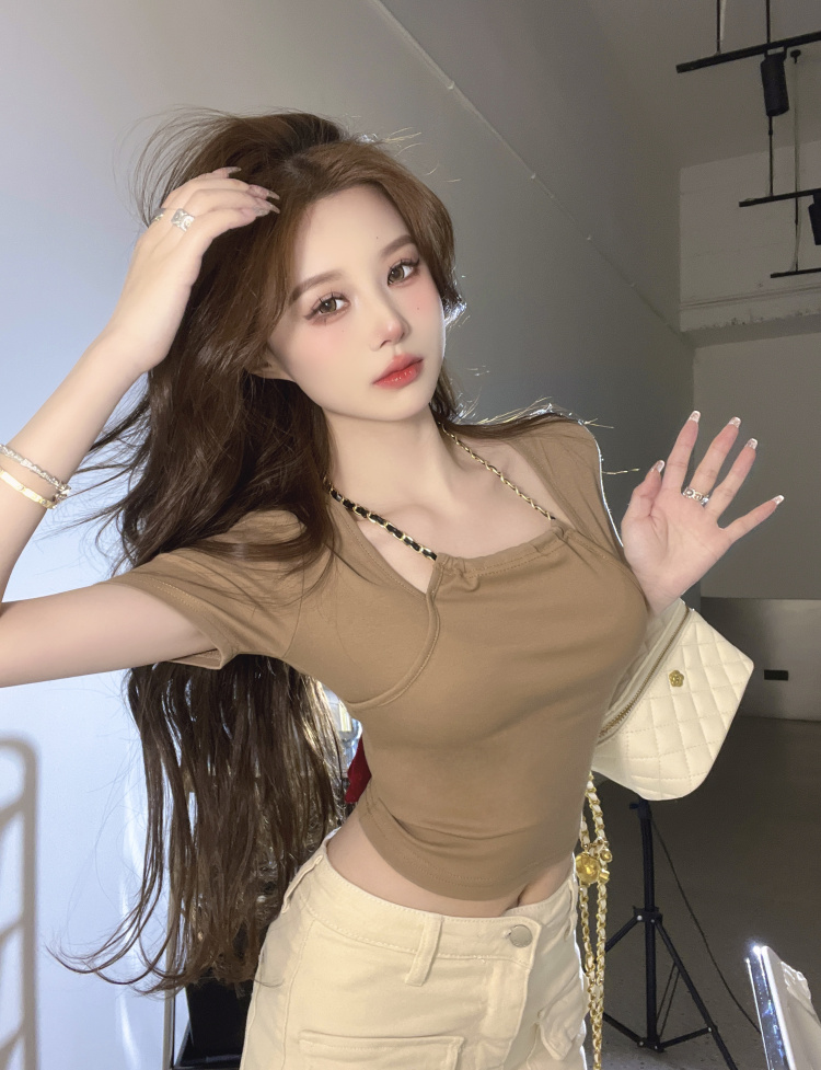 Real shot and real price 2024 summer fashion collarbone halter top sexy hot girl design western style T-shirt