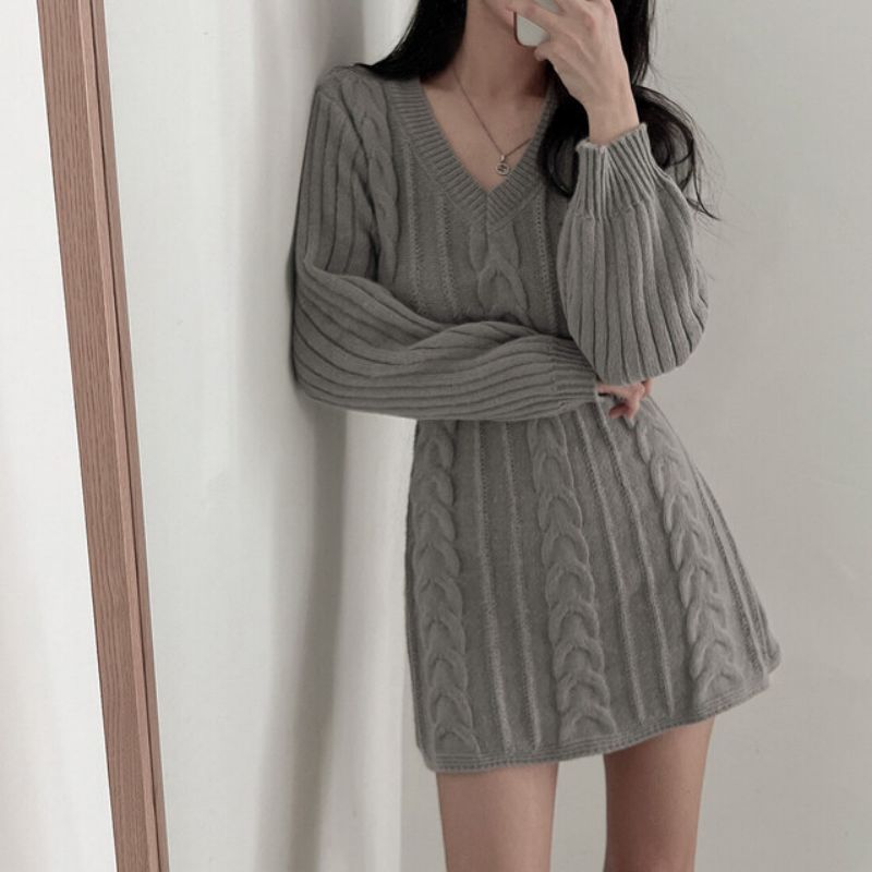 Korean ins retro twist v-neck slim knitted dress women's slim bandage short sweater dress
