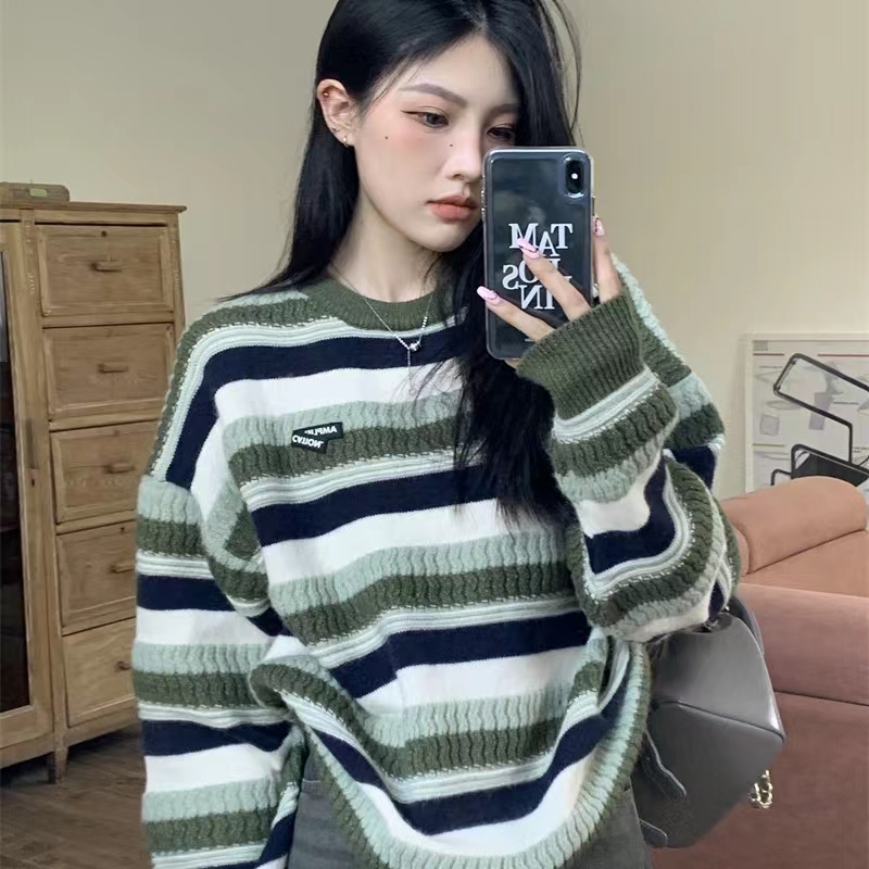 Retro striped sweater women's autumn and winter 2022 new loose and lazy style outer wear thickened pullover sweater top
