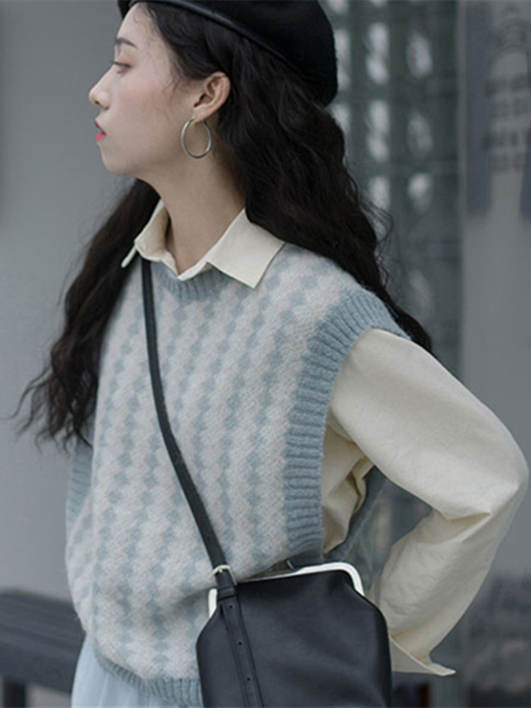 Spring 2020 new Korean version loose sleeveless vest vest sweater very beautiful woman wearing knitted vest top