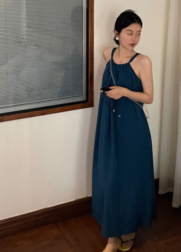 Real shot real price Korean chic design sense sling drawstring simple temperament white peacock blue pocket dress