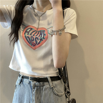 Hot girl T-shirt summer 2023 new love print self-cultivation slim short section careful machine short-sleeved top women
