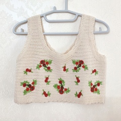 Real shot ghost horse girl Xia Korea retro sweet Yaya Flower Embroidered suspender vest