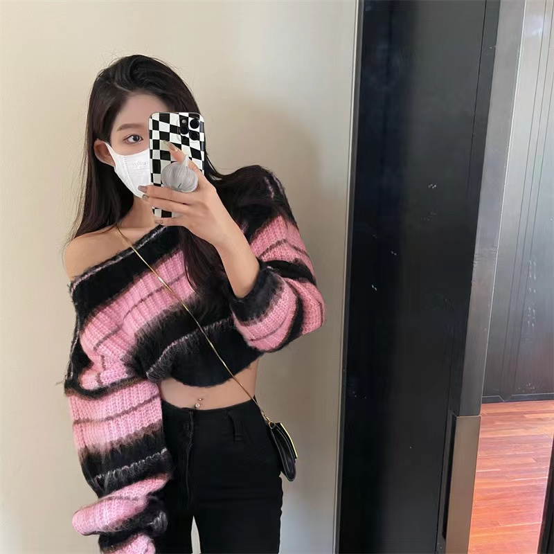 Korean version autumn and winter fried street casual loose short style navel contrast color striped diagonal knitted sweater women