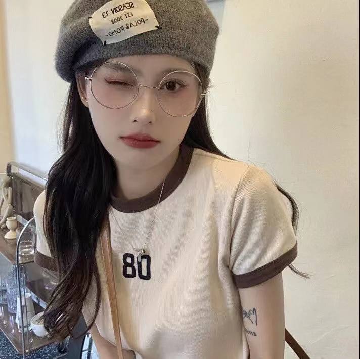 2022 summer Korean version new short hot girl short sleeved T-shirt women's tight and chic slim and versatile top