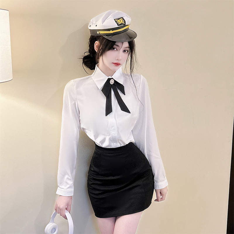 Actual shot of work clothes for women, spring fashionable business attire, white long-sleeved chiffon shirt, hip-covering skirt, two-piece set