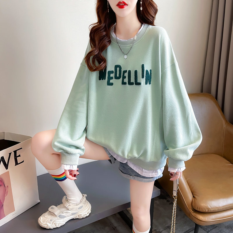 Real shot 2023 spring and autumn Korean version loose round neck cartoon printing mid-length large size women's thin section sweater women