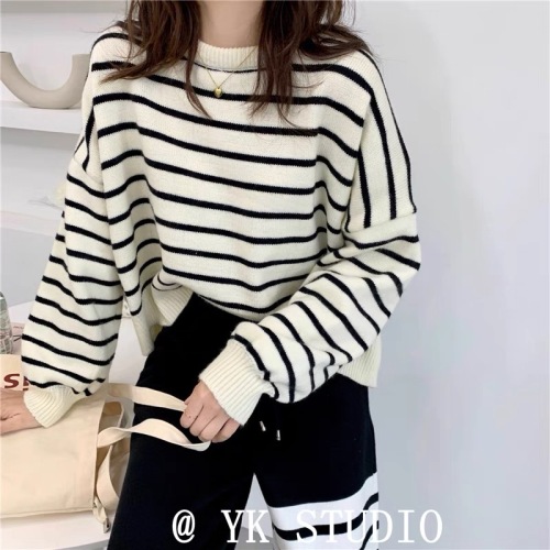 Korean spring and autumn new striped sweater fashion sweater button Pullover casual long sleeve top