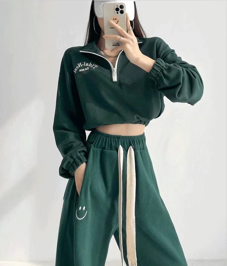 Net red fried street suit sweater women's spring and autumn can be salty and sweet short top letter embroidery loose long-sleeved two-piece set