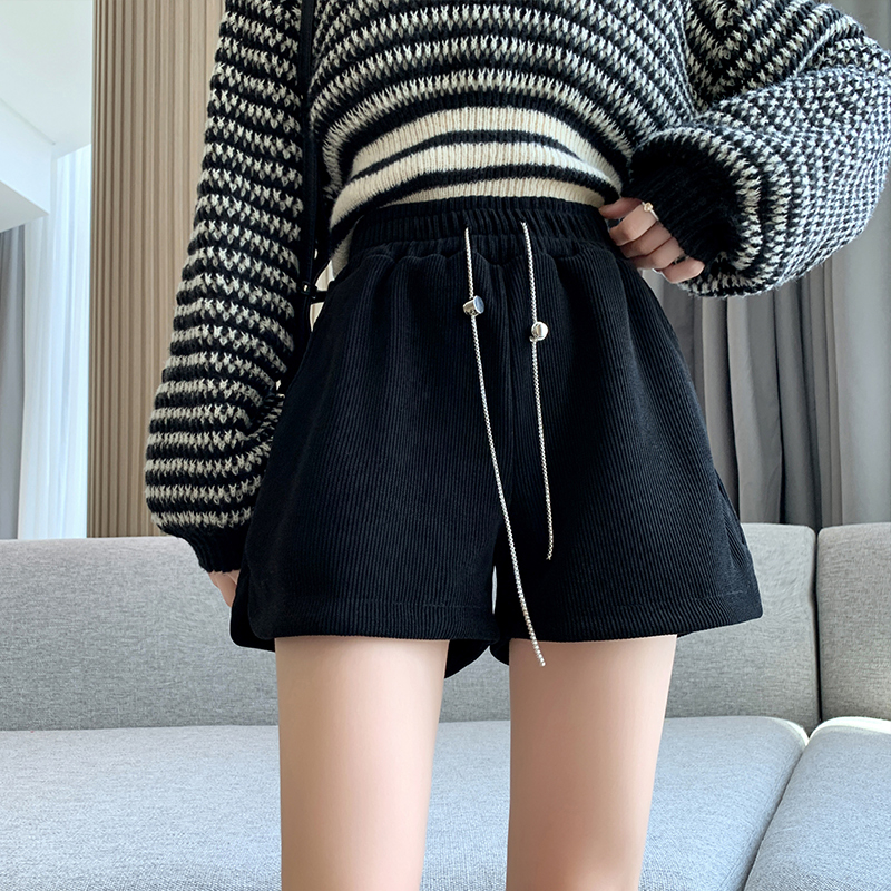 Corduroy shorts women's 2022 autumn and winter new high-waist outerwear a-line wide-leg European cotton velvet bottoming boots