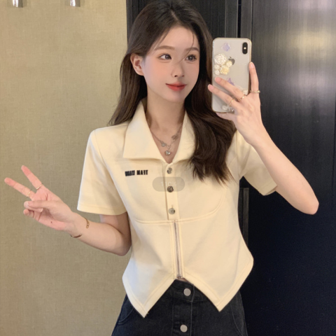 Short polo collar short-sleeved t-shirt female design sense niche summer irregular hot girl looks thin