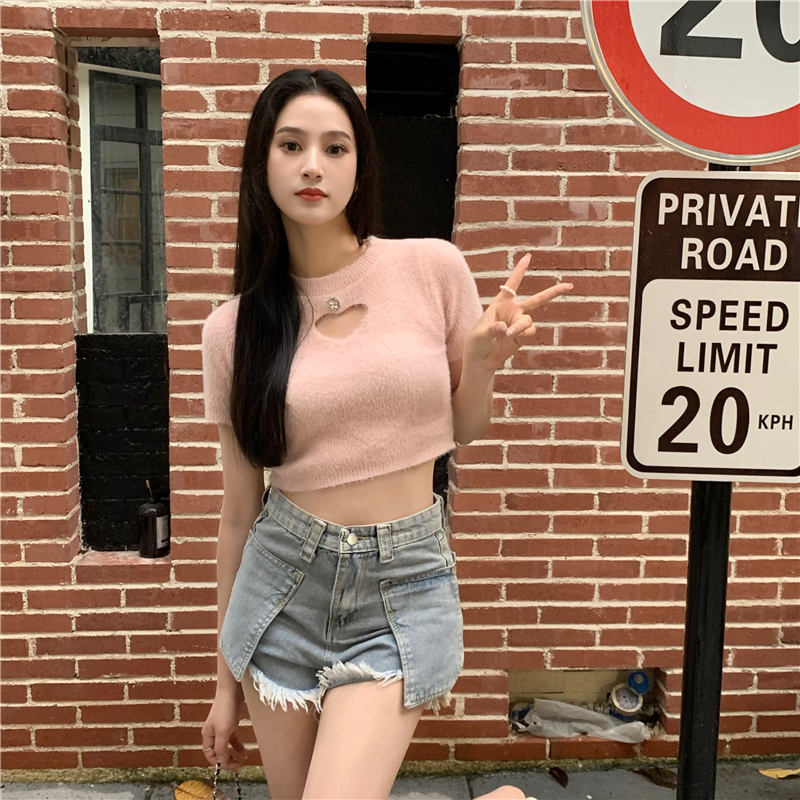 Real shot and real price round neck pullover love hollow short-sleeved knitted top for women