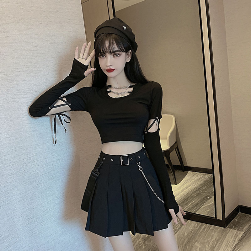 Real shot dark cool chain bandage short open navel long sleeve T-shirt + high waist pleated skirt 2-piece set