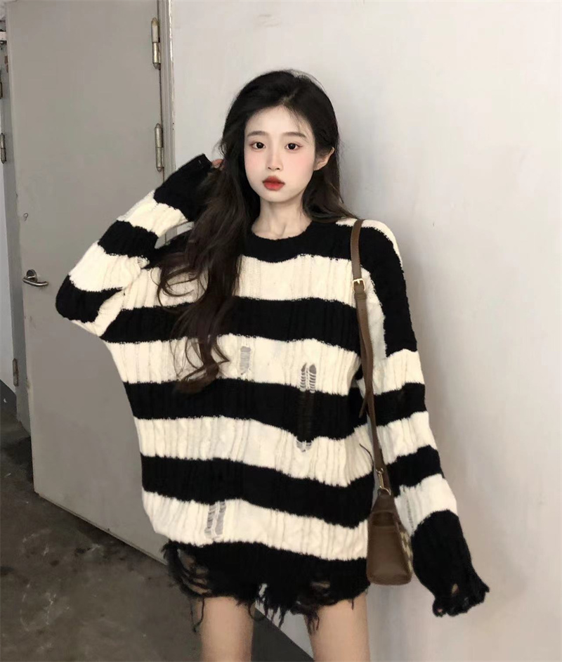 Real shot large size new loose design sense hole in the long striped sweater sweater top women's coat