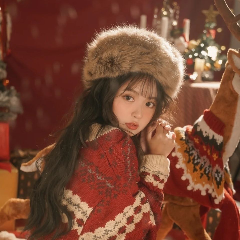 2022 new design sense niche Japanese retro lazy style red Christmas autumn and winter sweater women's autumn and winter loose