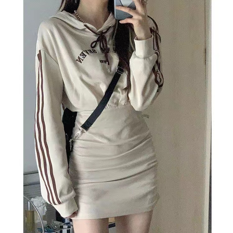 Korean version autumn 2022 new design letter printing long-sleeved waist hooded dress female ins tide