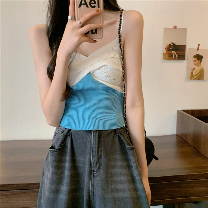 Real shooting, real price splicing, color contrast, sexy, careful machine knitting suspender vest, women's Cross, sleeveless and versatile top