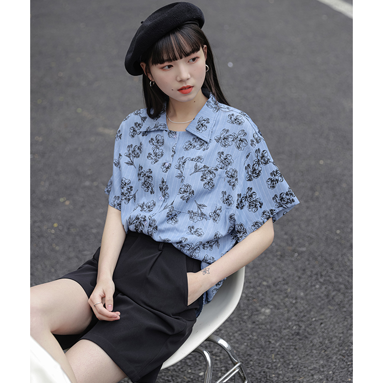 Real shooting shirt female design sense of minority summer new pattern shirt vintage port flavor shirt