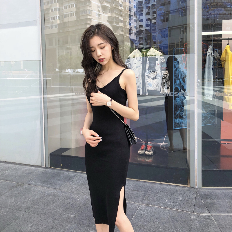 Real Korean temperament sexy thin shoulder belt V-neck sling skirt solid slim long leaky back dress