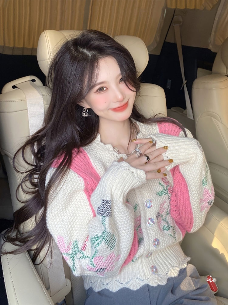 Heavy industry embroidered knitted cardigan women's 2022 spring and autumn new design round neck niche short loose sweater coat