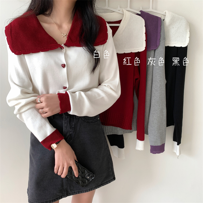 Real shooting real price autumn and winter new color contrast Lapel sweet love button knitted cardigan women