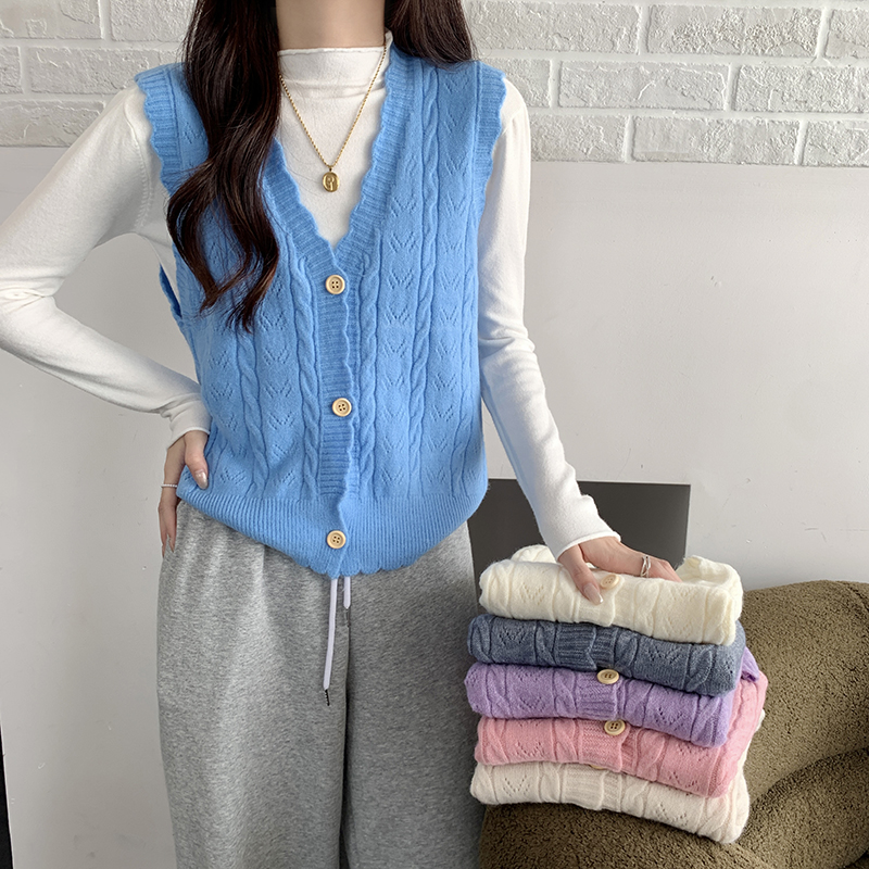 Real shot Lazy Retro Knitted Vest Vest Women's Autumn Design Sense of Small Outer Fashion Sweater Cardigan Top