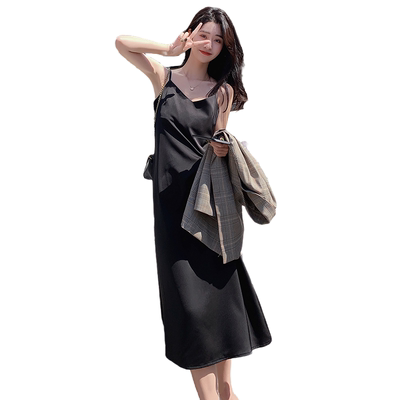 High end black suspender skirt with satin drape and fashionable temperament