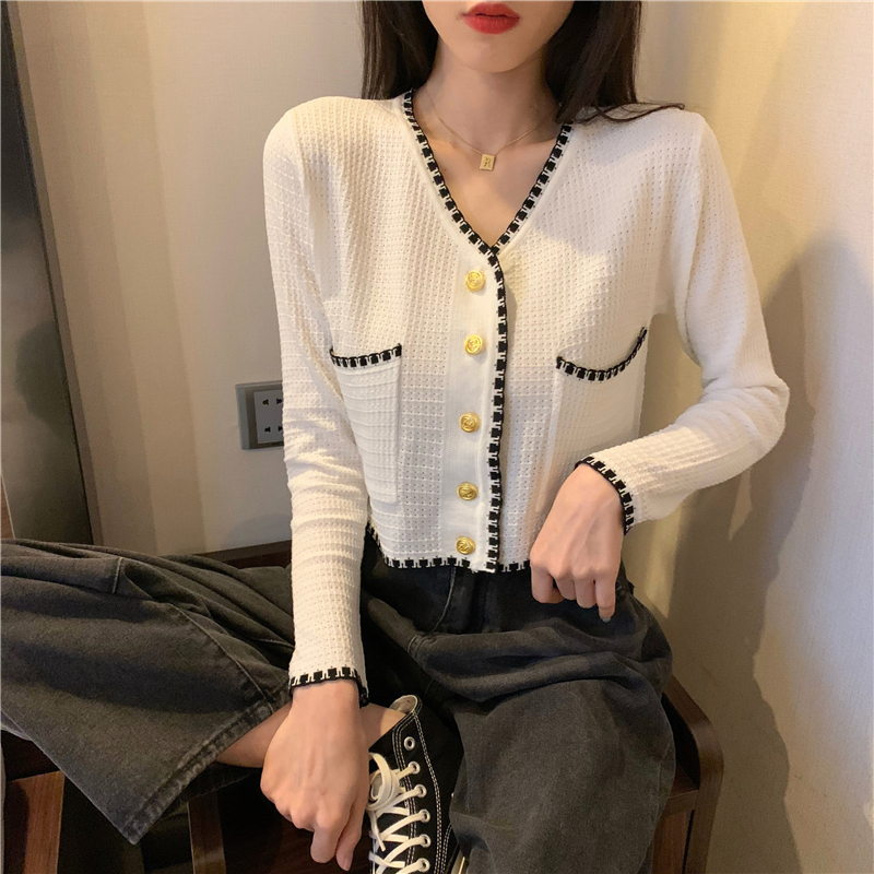 Spring V-neck small fragrance loose knit cardigan women's Mini foreign fashion contrast color shirt short top