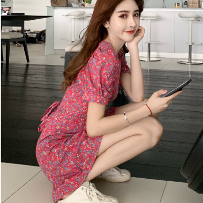 French retro niche platycodon skirt female 2023 new summer family small fresh floral dress nightclub short skirt tide