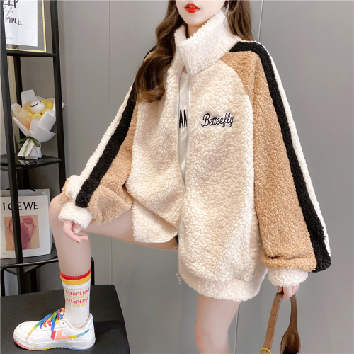 Real shot 2020 new women's autumn and winter versatile Korean version of loose lambs sweater thickened jacket coat ins fashion
