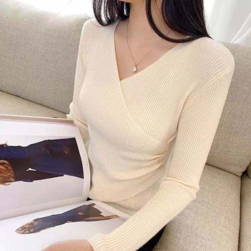 New short bottoming shirt for fall / winter 2020 women's long sleeve cross V-neck tight fitting sweater fashion