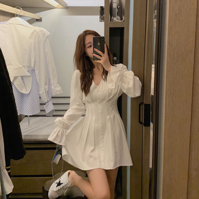 Dress 2021 new early autumn long sleeve retro Hong Kong Style medium length white shirt skirt with thin waist