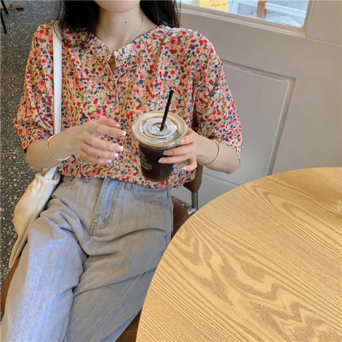Real price ~ 2021 new Korean spring and summer 5-sleeve floral shirt watch out for machine clavicle