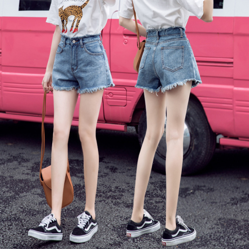 Korean version of summer dress in 2019 shows thin A-shaped wool-edged shorts students'loose-legged hot pants and high-waist jeans